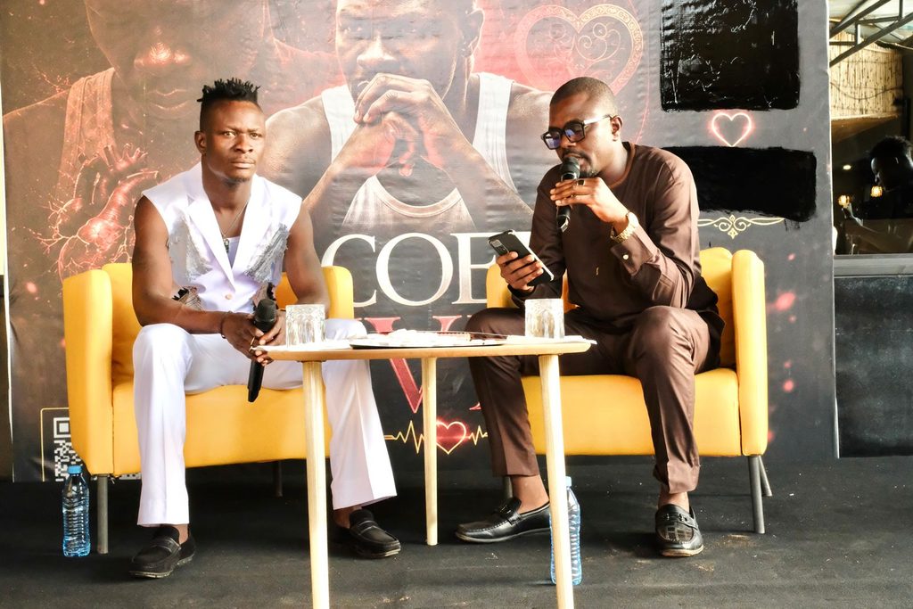 De l'afrolove aux sonorités locales : Sofiano met toute son âme dans « À Cœur Ouvert » 1638440
